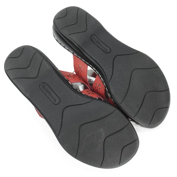 Croft & Barrow Paula Slip On Sandal Slide Red Faux Leather Laser Cut Details - Picture 8 of 9